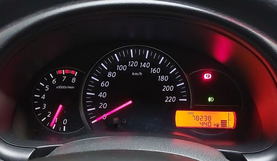 Nissan March 1.6 SV Hatchback 2020