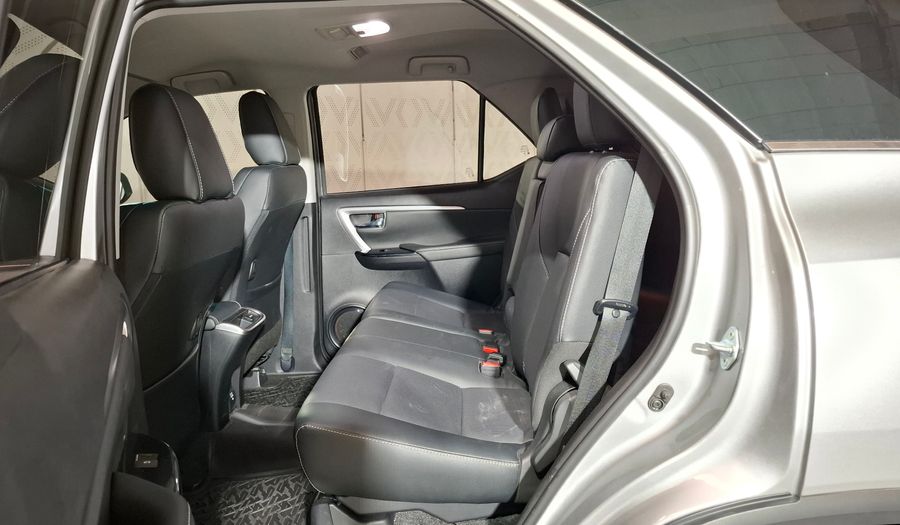 Toyota Sw4 2.8 TDI SRX AUTO 4WD Suv 2023