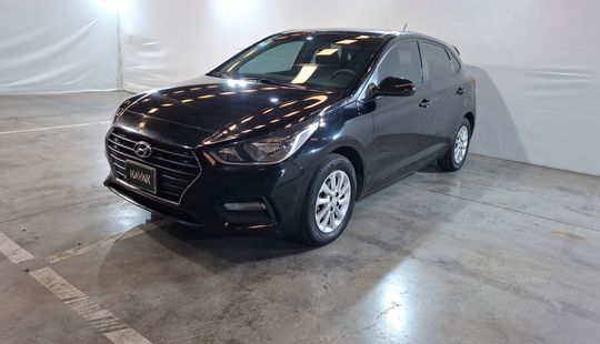 Hyundai • Accent