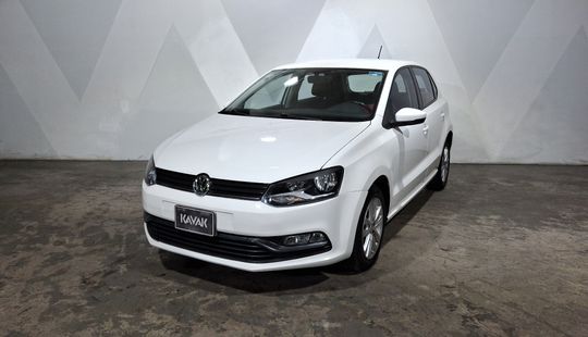Volkswagen • Polo
