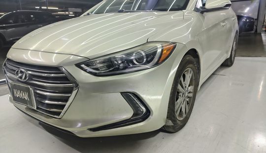 Hyundai • Elantra