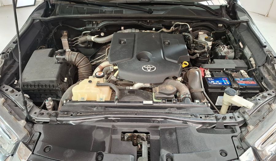 Toyota Hilux 2.8 TDI SRX 4WD C/D Pickup 2022