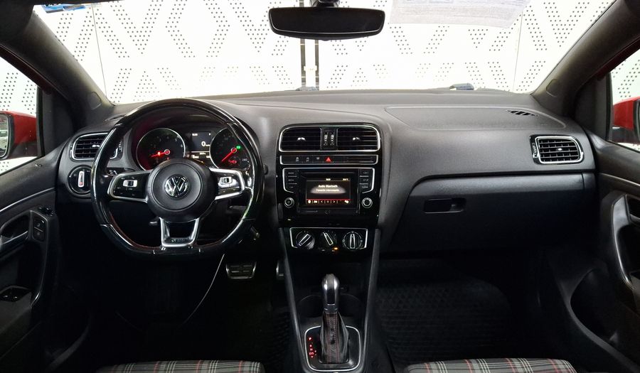 Volkswagen Polo 1.8 TSI DSG GTI Hatchback 2017