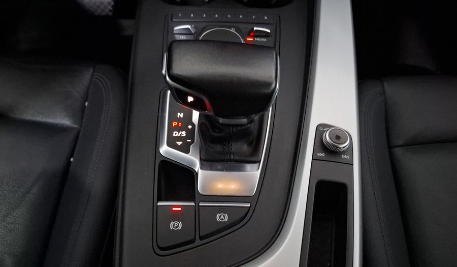 Audi A4 2.0 TFSI SELECT S-TRONIC Sedan 2017