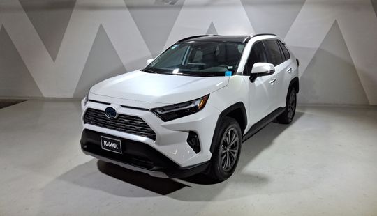 Toyota • RAV4