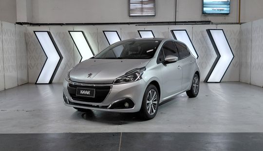 Peugeot • 208