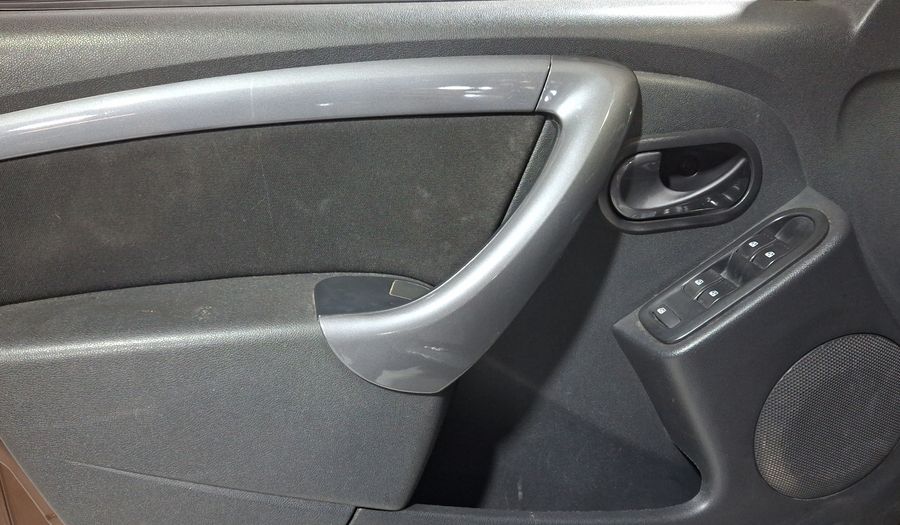 Renault Duster 2.0 DYNAMIQUE MEDIA NAV AT Suv 2015