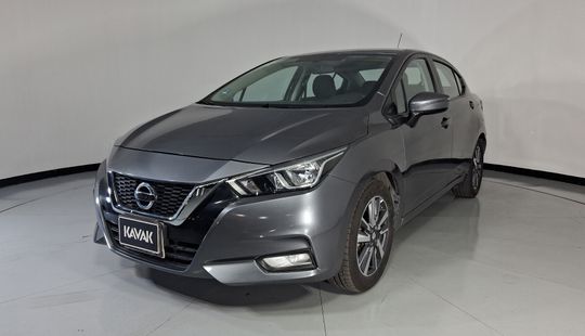 Nissan • Versa