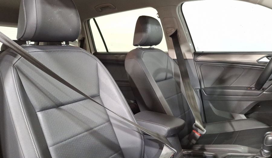 Volkswagen Tiguan 1.4 COMFORTLINE PIEL DCT Suv 2019