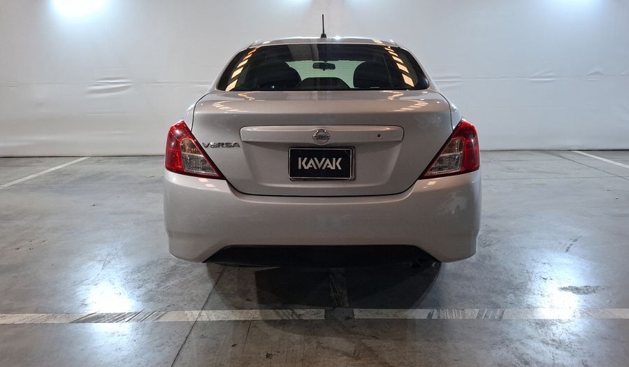 Nissan Versa 1.6 DRIVE A/C Sedan 2019