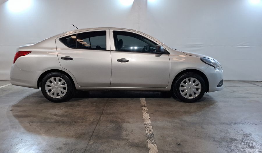 Nissan Versa 1.6 DRIVE A/C Sedan 2019