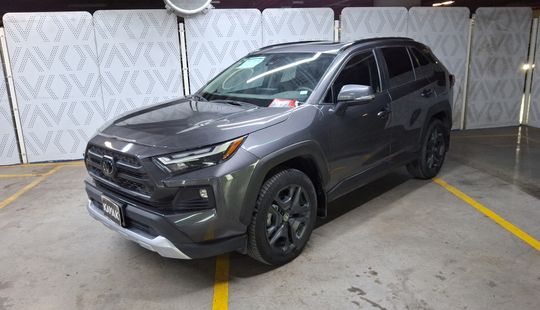 Toyota • RAV4
