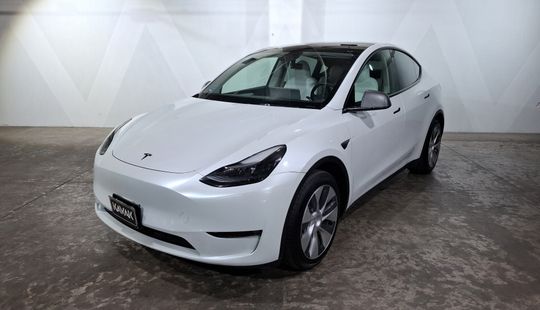 Tesla • Model Y