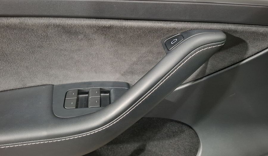 Tesla Model Y BEV 75KWH LONG RANGE AUTO 4WD Suv 2023