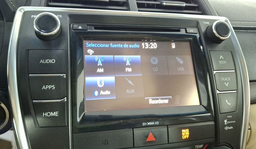 Toyota Camry 2.5 XLE L4 6AT Sedan 2016