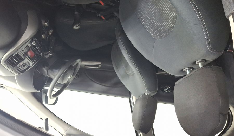 Nissan March 1.6 ADVANCE MT Hatchback 2017