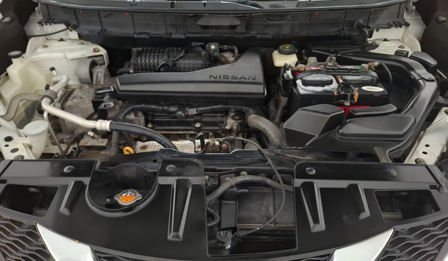 Nissan X-trail 2.5 EXCLUSIVE 3 ROW CVT 4WD Suv 2015