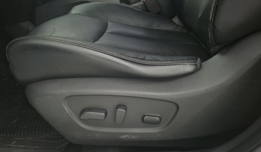 Nissan X-trail 2.5 EXCLUSIVE 3 ROW CVT 4WD Suv 2015