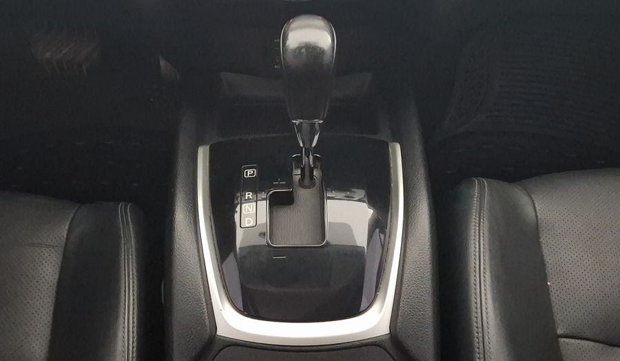Nissan X-trail 2.5 EXCLUSIVE 3 ROW CVT 4WD Suv 2015