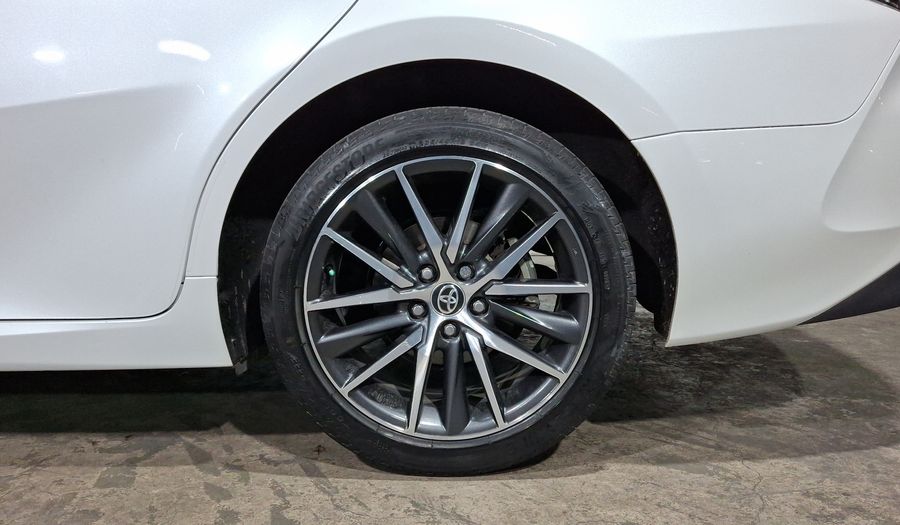 Toyota Camry 2.5 HEV XLE AUTO Sedan 2021