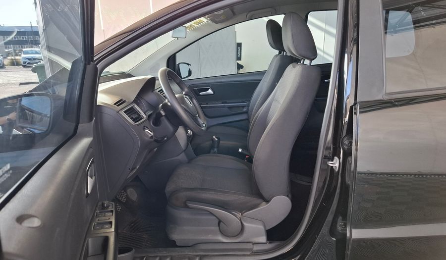 Volkswagen Fox 1.6 CONNECT Hatchback 2018