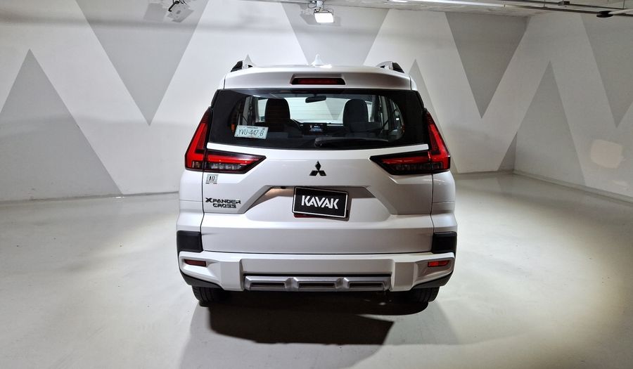 Mitsubishi Xpander 1.5 CROSS AUTO Minivan 2024