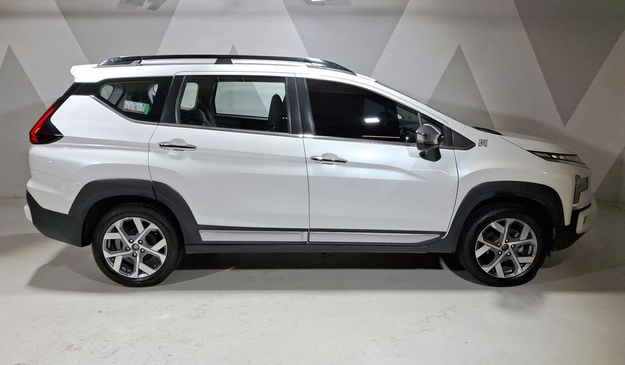 Mitsubishi Xpander 1.5 CROSS AUTO Minivan 2024