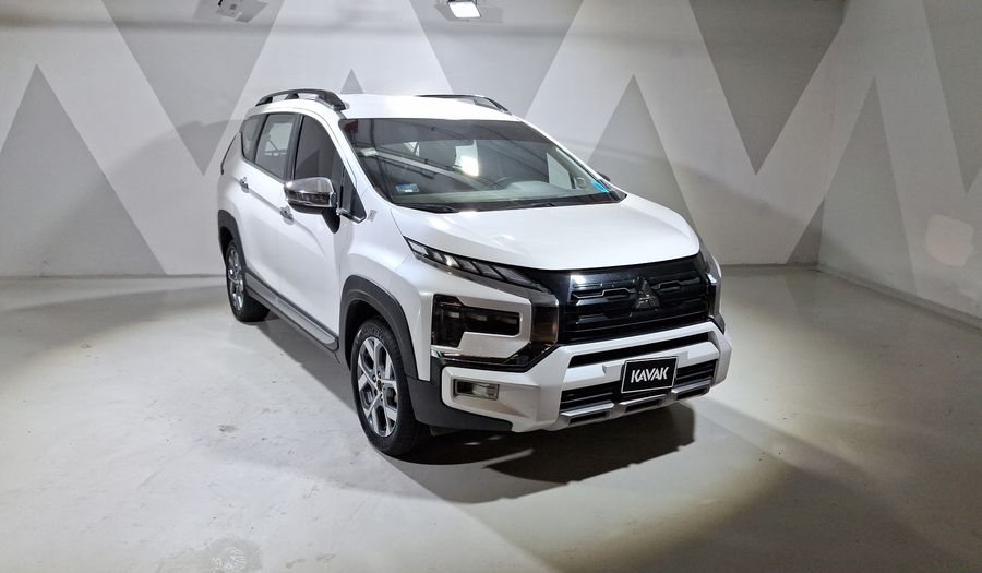 Mitsubishi Xpander 1.5 CROSS AUTO Minivan 2024