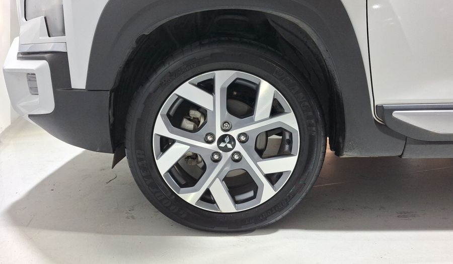 Mitsubishi Xpander 1.5 CROSS AUTO Minivan 2024