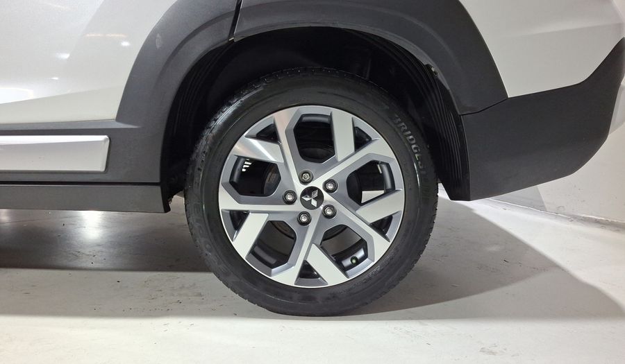 Mitsubishi Xpander 1.5 CROSS AUTO Minivan 2024