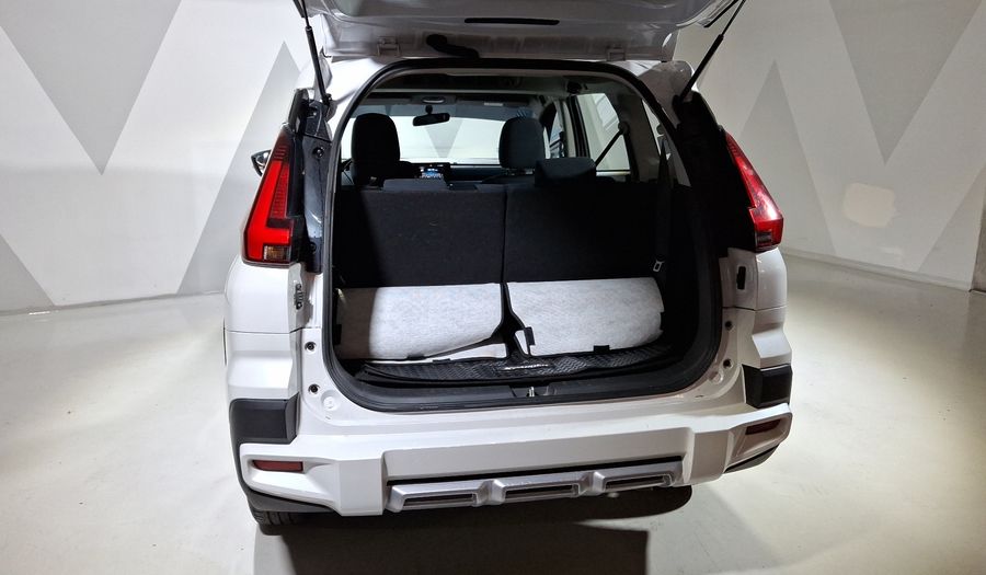 Mitsubishi Xpander 1.5 CROSS AUTO Minivan 2024