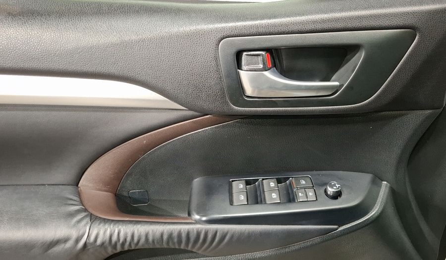 Toyota Highlander 3.5 XLE Suv 2016