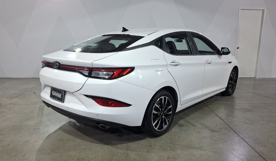 Jac J7 1.5 QUANTUM CVT Hatchback 2023