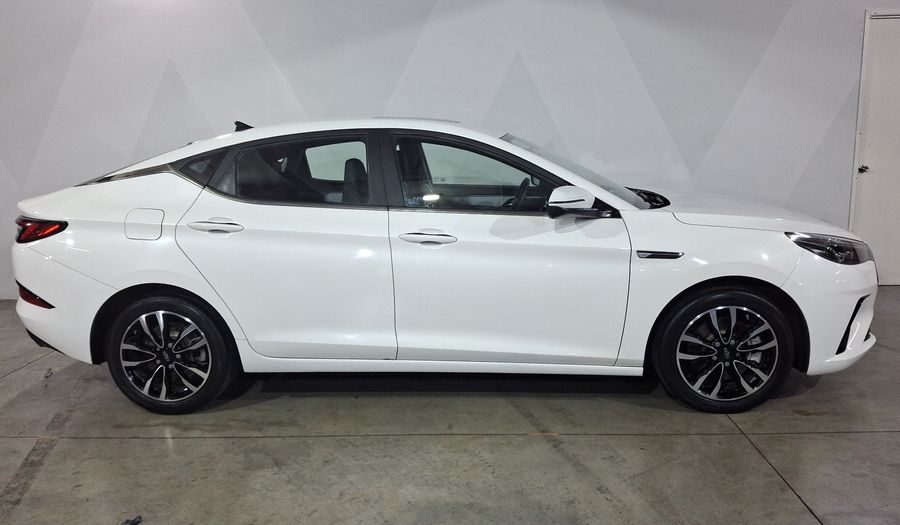 Jac J7 1.5 QUANTUM CVT Hatchback 2023