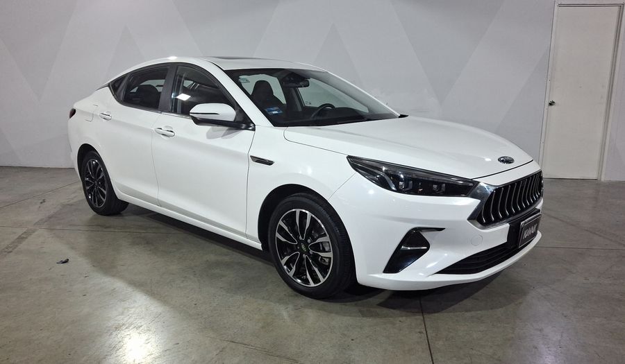 Jac J7 1.5 QUANTUM CVT Hatchback 2023
