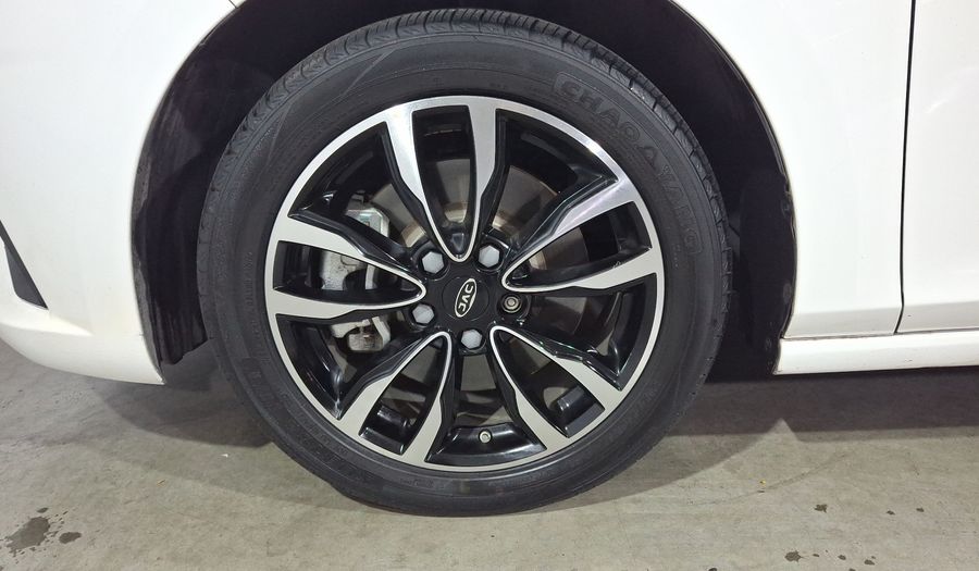 Jac J7 1.5 QUANTUM CVT Hatchback 2023