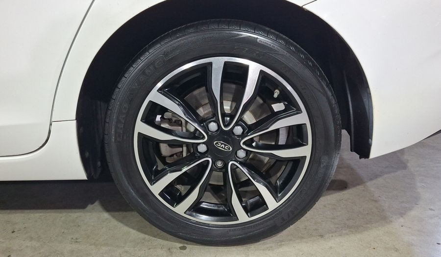Jac J7 1.5 QUANTUM CVT Hatchback 2023