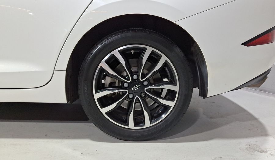 Jac J7 1.5 QUANTUM CVT Hatchback 2023