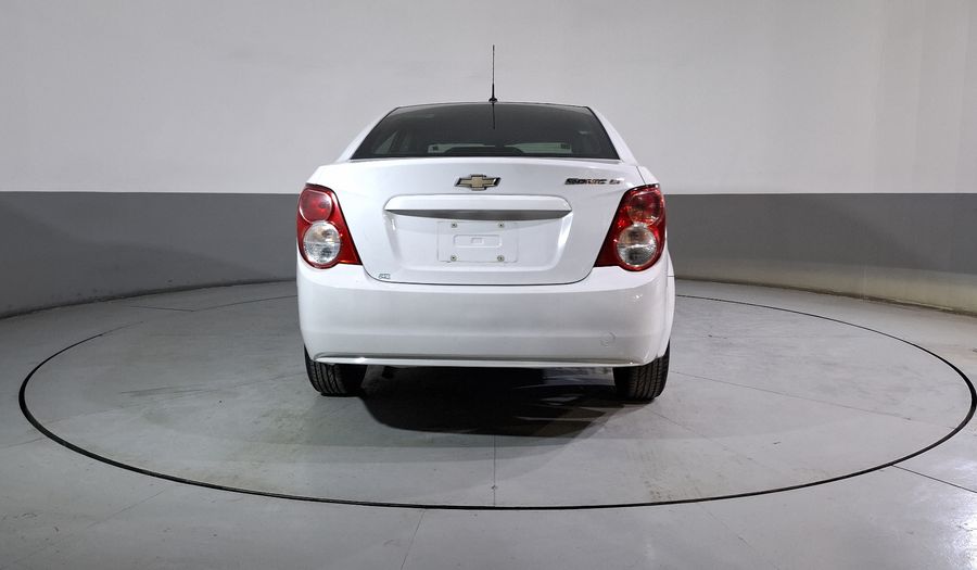 Chevrolet Sonic 1.6 MT D LT Sedan 2015
