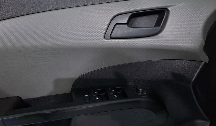 Chevrolet Sonic 1.6 MT D LT Sedan 2015