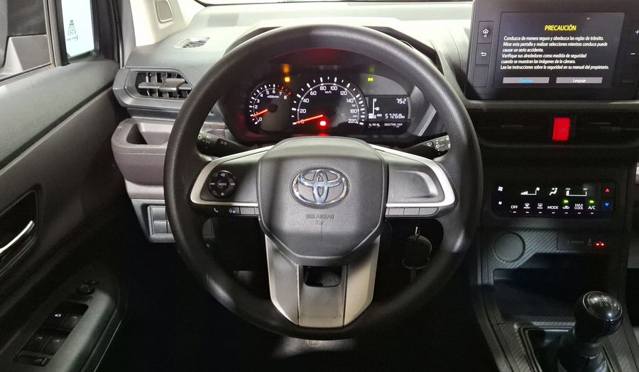 Toyota Avanza 1.5 XLE CVT Minivan 2023