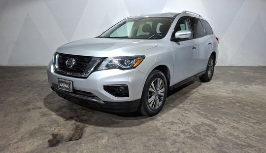 Nissan • Pathfinder