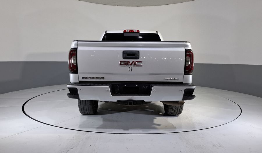 Gmc Sierra 6.2 DENALI E AT 4WD Pickup 2017