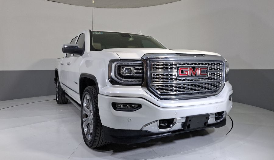 Gmc Sierra 6.2 DENALI E AT 4WD Pickup 2017