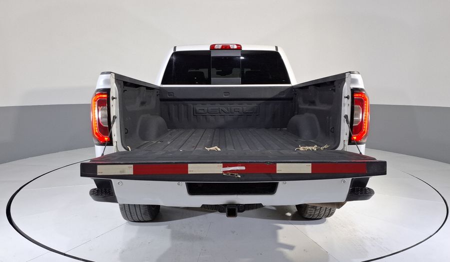 Gmc Sierra 6.2 DENALI E AT 4WD Pickup 2017