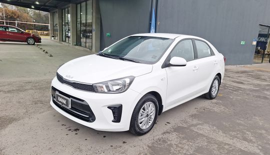 Kia • Soluto