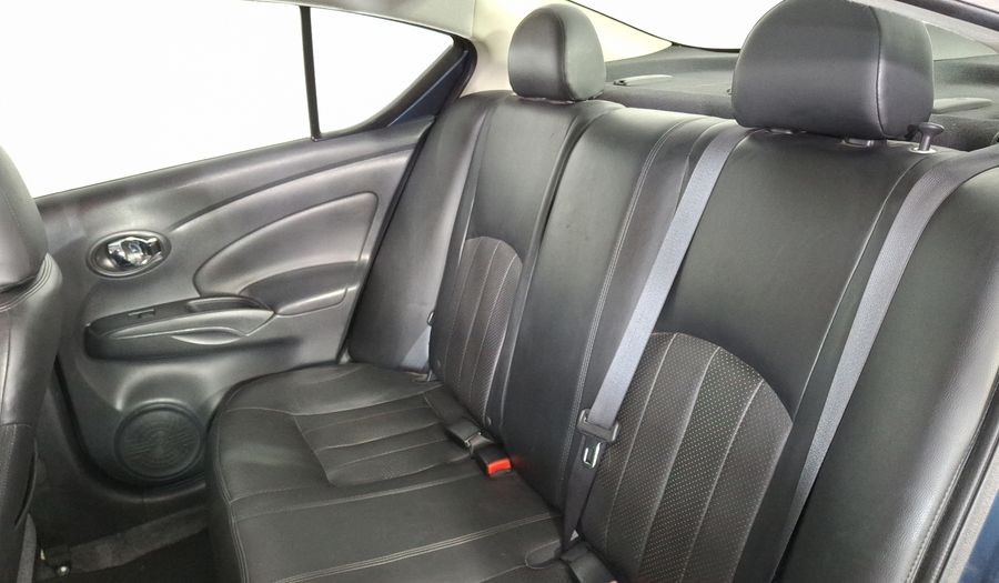 Nissan Versa 1.6 EXCLUSIVE AUTO Sedan 2017