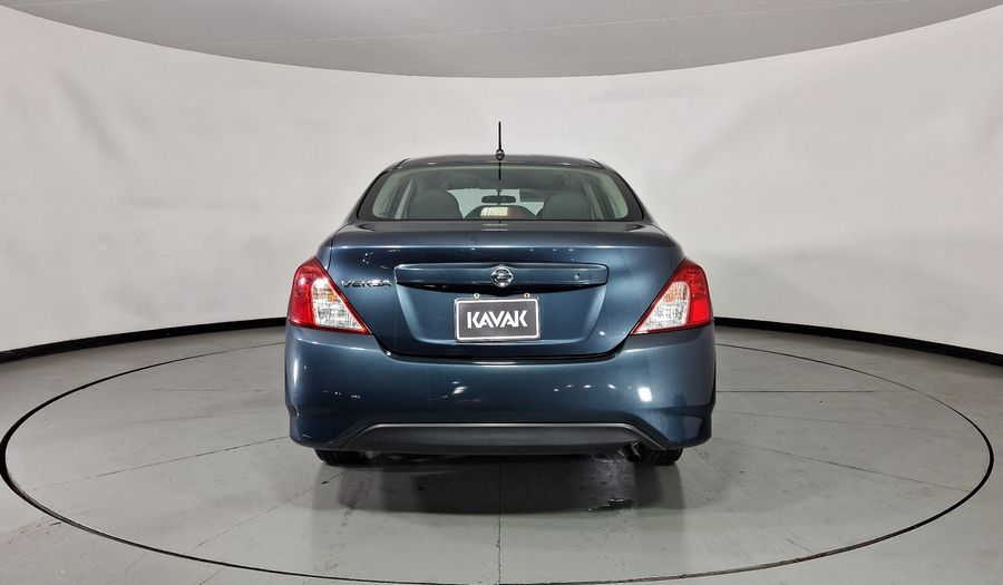 Nissan Versa 1.6 EXCLUSIVE AUTO Sedan 2017