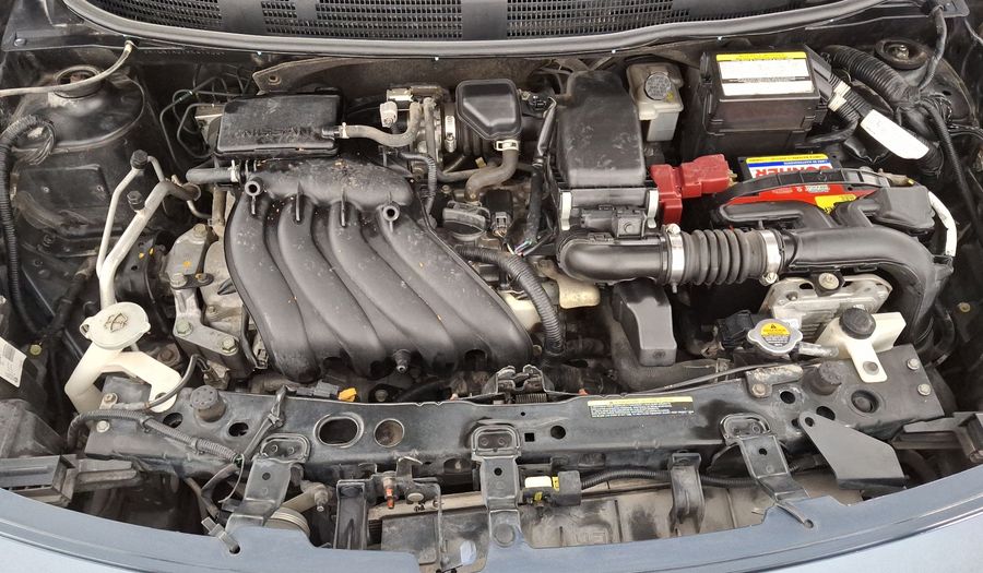 Nissan Versa 1.6 EXCLUSIVE AUTO Sedan 2017
