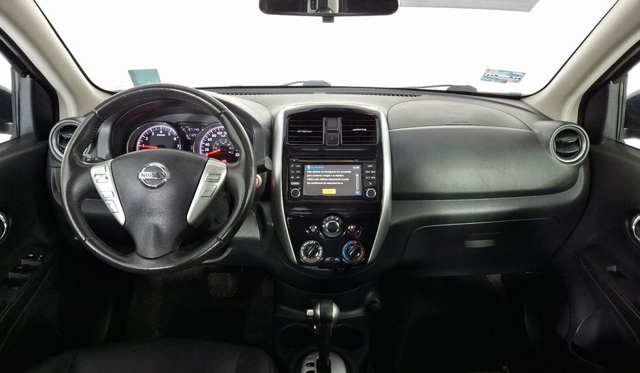 Nissan Versa 1.6 EXCLUSIVE AUTO Sedan 2017
